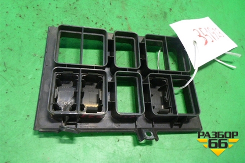 Рамка под кнопки  (3175601) для Volvo TRUCK FM с 2001-2013г (ФМ)
