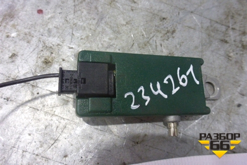 Антенна электрическая (усилитель) (7L6035577C) для Volkswagen Touareg c 2002-2010г (Туарег)