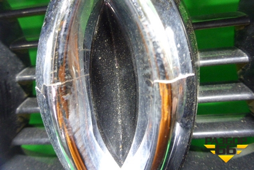 Решетка радиатора (после 2012г под парктроник) (8R0853651S) для Audi Q5 c 2008-2017г (Ку 5)