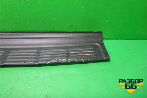 Накладка заднего бампера (до 2012г) (5216260040) для Toyota Land Cruiser (200) с 2008г (Ленд Крузер)