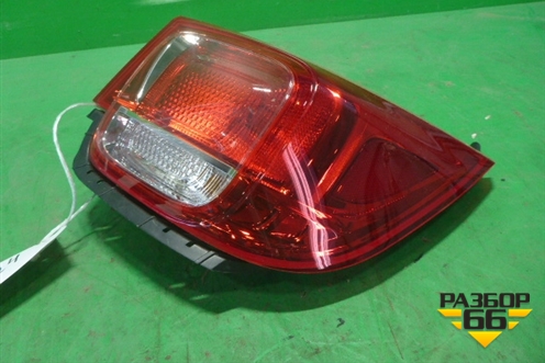 Фонарь задний наружный правый (новый) (25920376) для Chevrolet Malibu с 2011г
