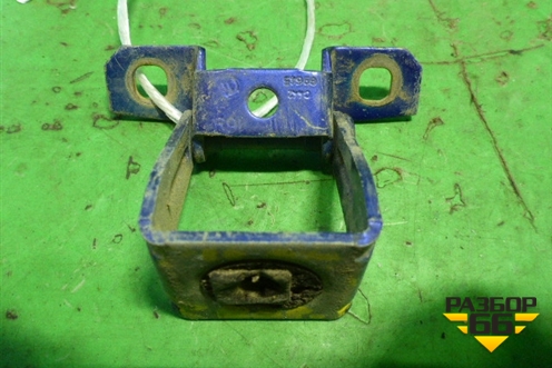Петля двери багажника (46832829) для Fiat Grande Punto с 2005г