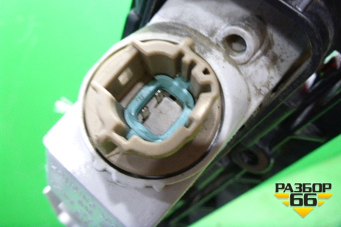 Фонарь в задний бампер центральный для Infiniti Infiniti QX56/QX80 (Z62) с 2010г (Ку икс56/80)