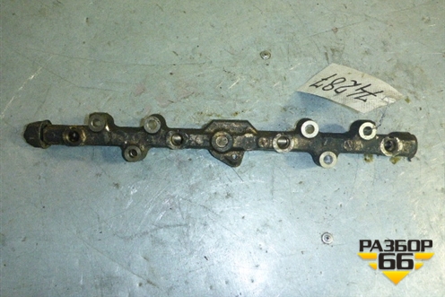 Рейка топливная рампа левая для Infiniti Infiniti QX56/QX80 (Z62) с 2010г (Ку икс56/80)