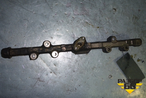 Рейка топливная рампа левая для Infiniti Infiniti QX56/QX80 (Z62) с 2010г (Ку икс56/80)