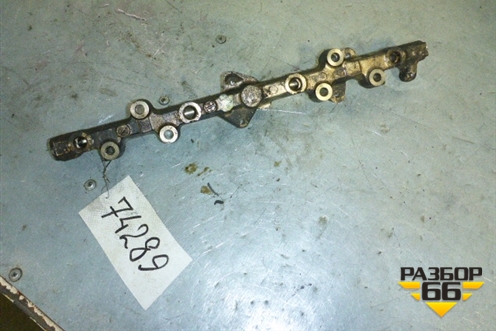 Рейка топливная рампа правая для Infiniti Infiniti QX56/QX80 (Z62) с 2010г (Ку икс56/80)