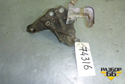 Кронштейн двигателя для Infiniti Infiniti QX56/QX80 (Z62) с 2010г (Ку икс56/80)