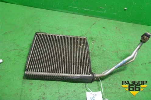 Испаритель кондиционера (передний) (272811HA0A) для Infiniti Infiniti QX56/QX80 (Z62) с 2010г (Ку икс56/80)