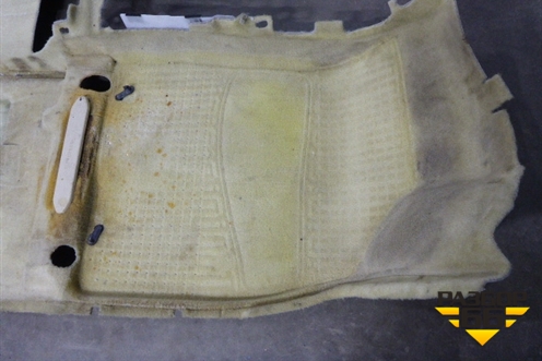 Покрытие напольное (бежевое) (5851048290A0) для Lexus RX 300 c 2009-2015г (РХ)
