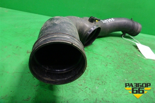 Патрубок воздушного фильтра (4.2л BAR) (7L6129627G) для Volkswagen Touareg c 2002-2010г (Туарег)
