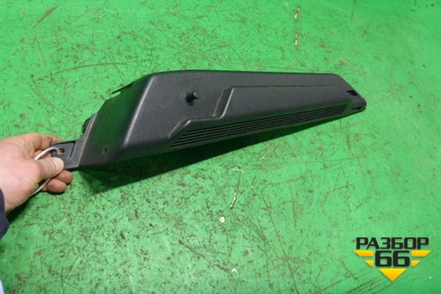 Держатель задней полки правый (BBN96884Z) для Mazda Mazda 3 (BL) с 2009-2013г