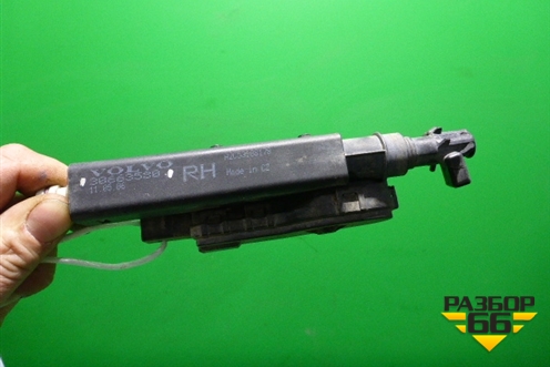 Форсунка омывателя фары правая (30663580) для Volvo S80 с 2006-2016г (C80)