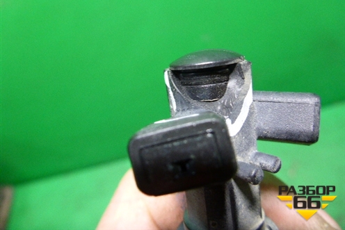 Форсунка омывателя фары правая (30663580) для Volvo S80 с 2006-2016г (C80)