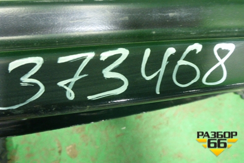 Усилитель заднего бампера (7P0807309A) для Volkswagen Touareg с 2010-2018г (Туарег)