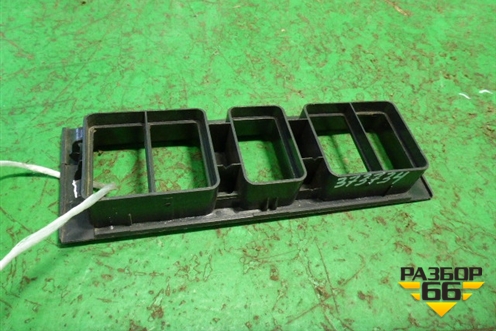 Рамка под кнопки  (3175615) для Volvo TRUCK FM с 2001-2013г (ФМ)