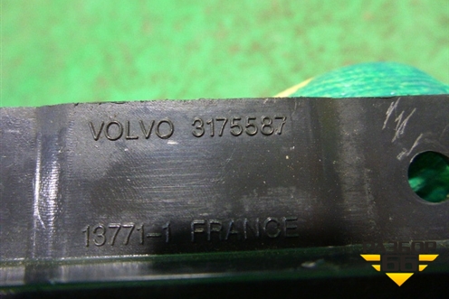 Рамка под кнопки  (3175587) для Volvo TRUCK FM с 2001-2013г (ФМ)