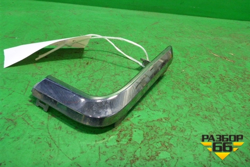 Накладка ПТФ левая (после 2015г верхняя) (5212660130) для Toyota Land Cruiser (200) с 2008г (Ленд Крузер)