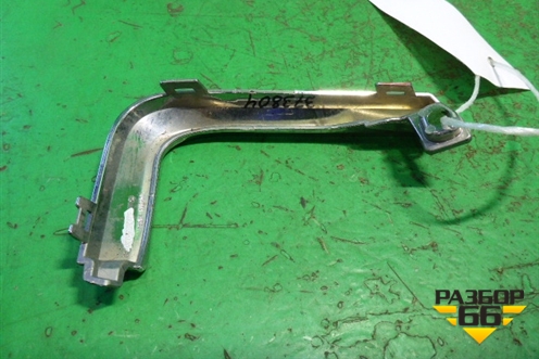 Накладка ПТФ левая (после 2015г верхняя) (5212660130) для Toyota Land Cruiser (200) с 2008г (Ленд Крузер)