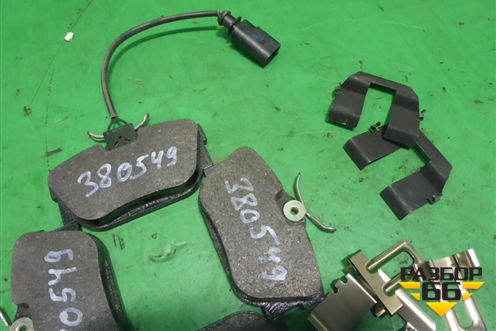 Колодки тормозные задние (новые) (7D0698451F) для Volkswagen Sharan с 2004-2010г