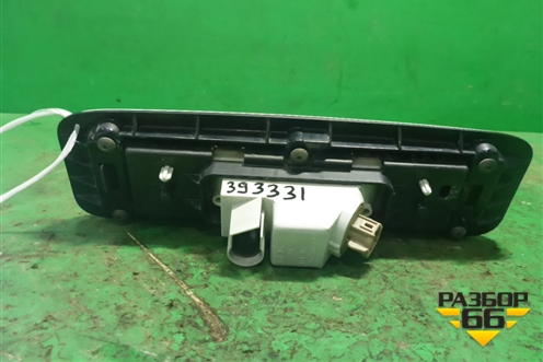 Фонарь в задний бампер центральный для Infiniti Infiniti QX56/QX80 (Z62) с 2010г (Ку икс56/80)