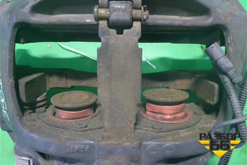 Суппорт передний правый (A9444204901) для Mercedes Benz TRUCK Axor 2 с 2004г (Аксор)
