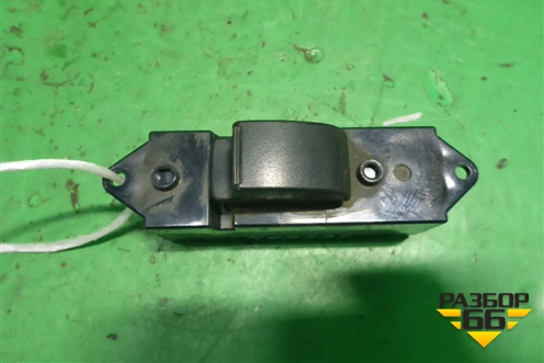 Кнопка стеклоподъёмника (передней правой) (MR587879) для Mitsubishi Lancer-9  с 2003-2008г (Лансер)