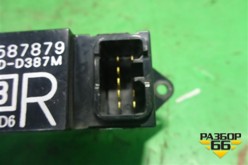 Кнопка стеклоподъёмника (передней правой) (MR587879) для Mitsubishi Lancer-9  с 2003-2008г (Лансер)