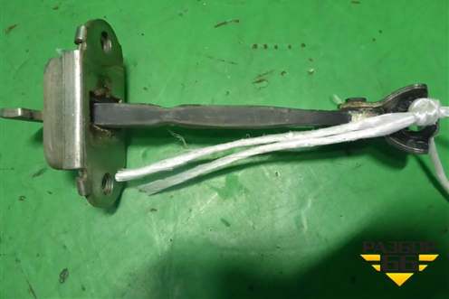 Ограничитель двери задней правой для Toyota Yaris с 2005-2011г (Ярис)