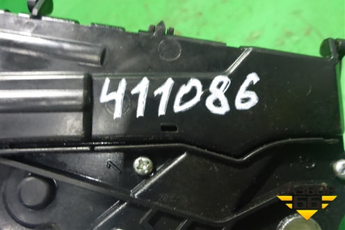 Замок двери передней левой (6 контактов) для Toyota Yaris с 2005-2011г (Ярис)