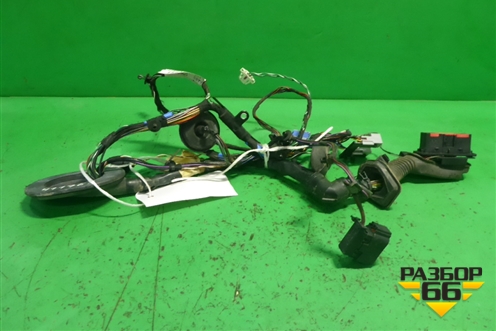 Проводка двери передней правой (YMM503050) для Land Rover Discovery 3 с 2004-2009г (Дискавери)