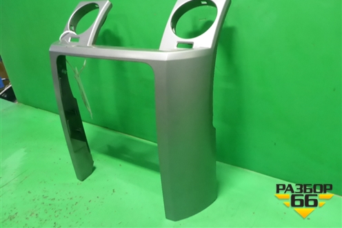 Накладка на торпедо (центральная) (FAE500012) для Land Rover Discovery 3 с 2004-2009г (Дискавери)