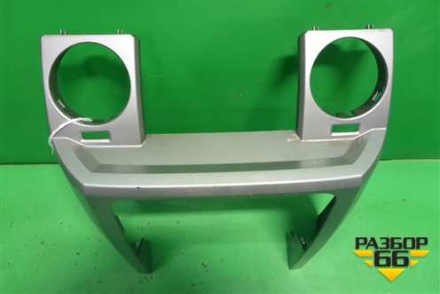 Накладка на торпедо (центральная) (FAE500012) для Land Rover Discovery 3 с 2004-2009г (Дискавери)