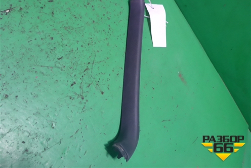 Обшивка двери багажника (верхняя правая) (6793742010) для Toyota Rav-4 с 1994-2000г (Рав 4)