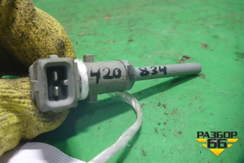 Датчик уровня жидкости в расширительном бачке (9705450124) для Mercedes Benz TRUCK Axor 2 с 2004г (Аксор)