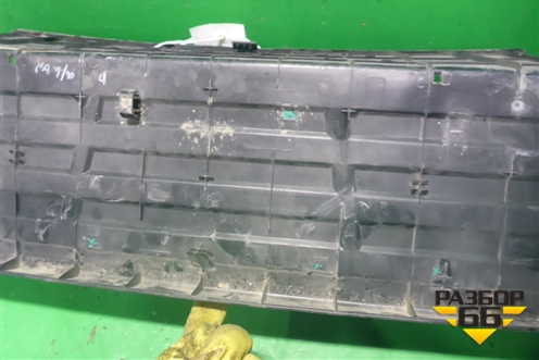 Накладка заднего бампера нижняя (подножка) (521590K290) для Toyota Hilux с 2015-2025г