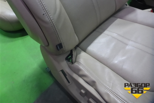 Сиденья комплект (AIR BAG подогрев электропривод) для Cadillac CTS с 2008-2013г