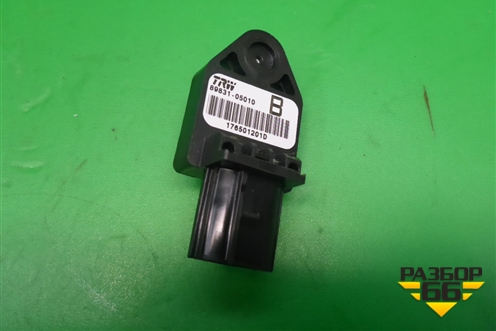 Датчик AIR BAG (8983105010) для Toyota Avensis с 2003-2009г (Авенсис)