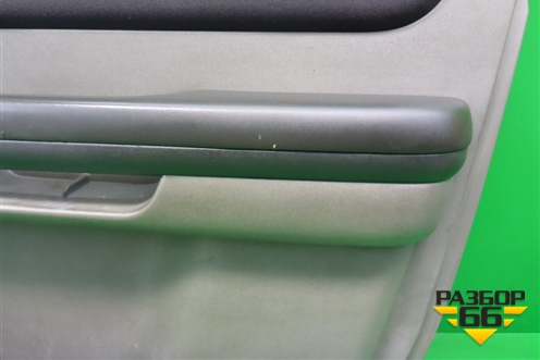 Обшивка двери передней правой под электрику (809008H300) для Nissan X-Trail (Т30) с 2000-2007г (Хтраил)