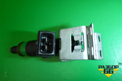 Форсунка инжекторная электрическая (1.4л FXJA) (98MFBC9F593) для Ford Fusion с 2002г (Фьюжн)