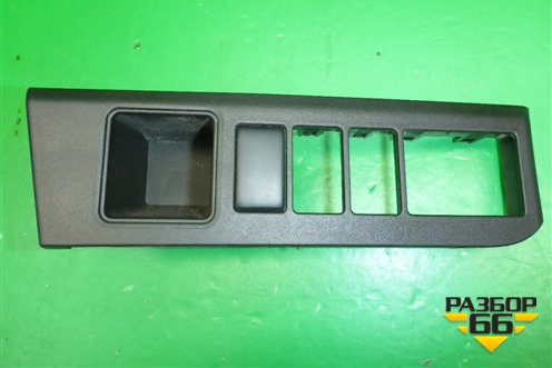 Рамка под кнопки (684859U100) для Nissan Note (Е11) с 2005-2013г (Нот)