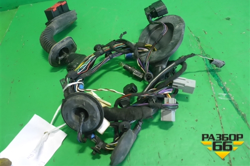 Проводка двери передней правой (YMM503040A) для Land Rover Discovery 3 с 2004-2009г (Дискавери)