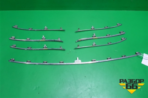 Накладка на решетку радиатора (после 2010г хром комплект) для Toyota Rav-4 с 2006-2013г (Рав 4)