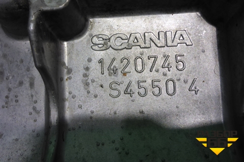 Крышка блока цилиндров (рокерного вала  DSC1202) (1420745) для Scania  4 Series с 1995-2005г