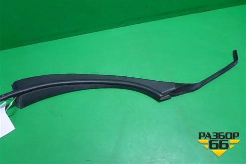 Накладка двери задней правой (на арку внутренняя) (6785748031) для Lexus RX 350 c 2015г (РХ)