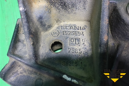 Кронштейн переднего бампера левый  (1525694) для Scania  4 Series с 1995-2005г