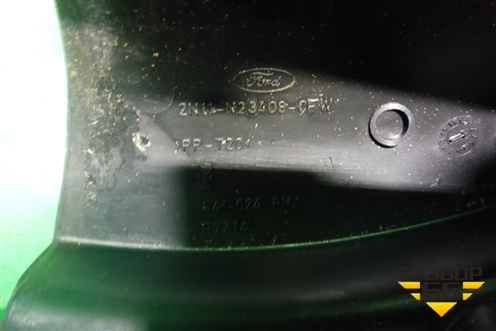 Накладка двери передней правой уголок (2N11N23408CFW) для Ford Fusion с 2002г (Фьюжн)