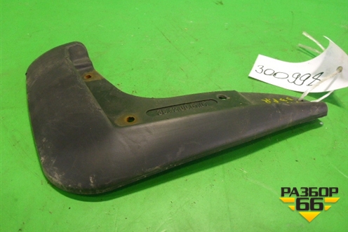 Брызговик передний правый (3642000101) для Nissan Teana (L33) с 2013г (Теана)