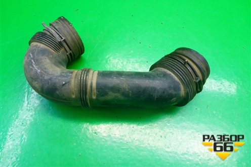 Патрубок воздушного фильтра (7L0129684A) для Volkswagen Touareg c 2002-2010г (Туарег)