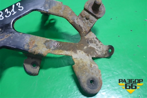 Кронштейн воздушного фильтра (MR993559) для Mitsubishi Grandis с 2004г