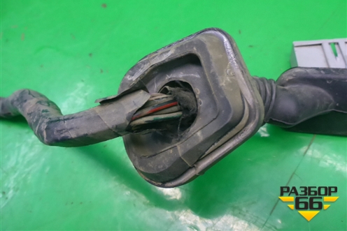 Проводка двери передней правой (YMM502631A) для Land Rover Discovery 3 с 2004-2009г (Дискавери)